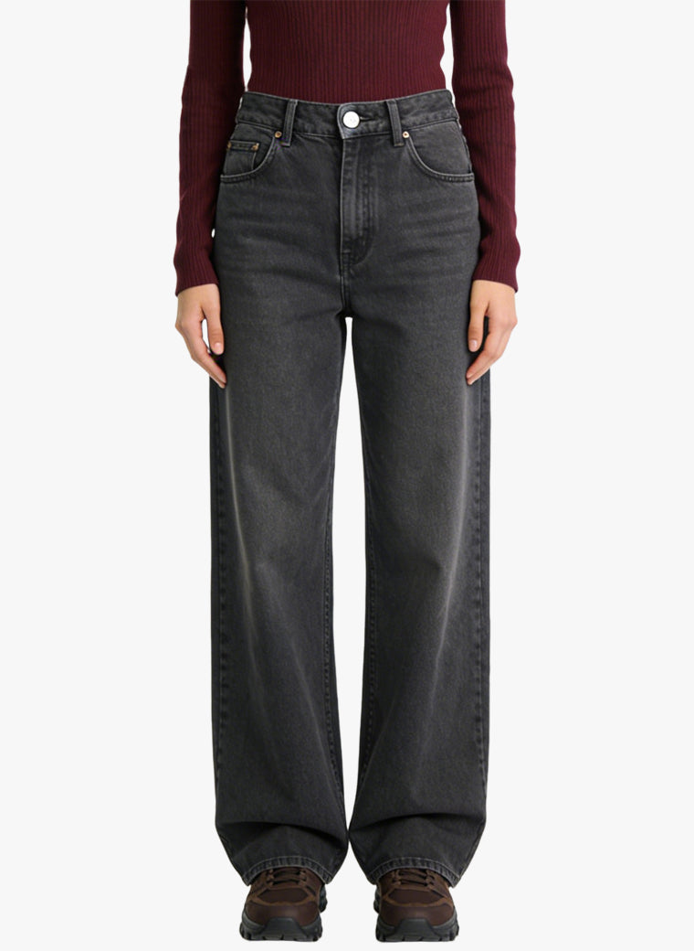 Women's Minimalist High-waist Jeans